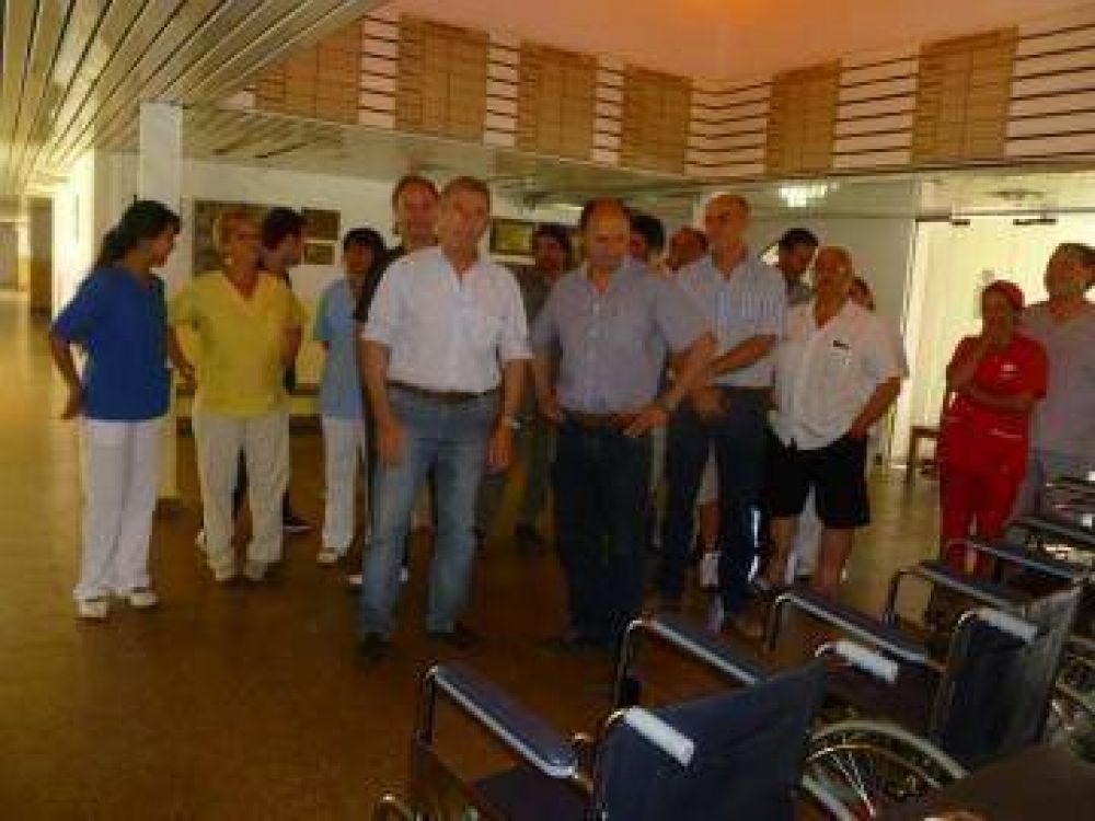 Presentaron material para el Hospital