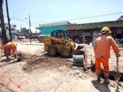 Las obras de extensi�n de cloacas ya llegaron al centro de San Jos�