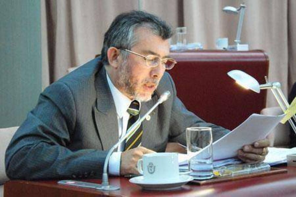 Montoya anticip� que podr�a reflotarse Corfo en la reforma de la ley de ministerios