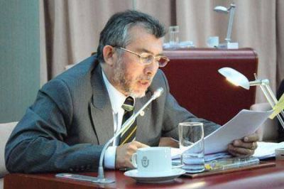 Montoya anticip� que podr�a reflotarse Corfo en la reforma de la ley de ministerios