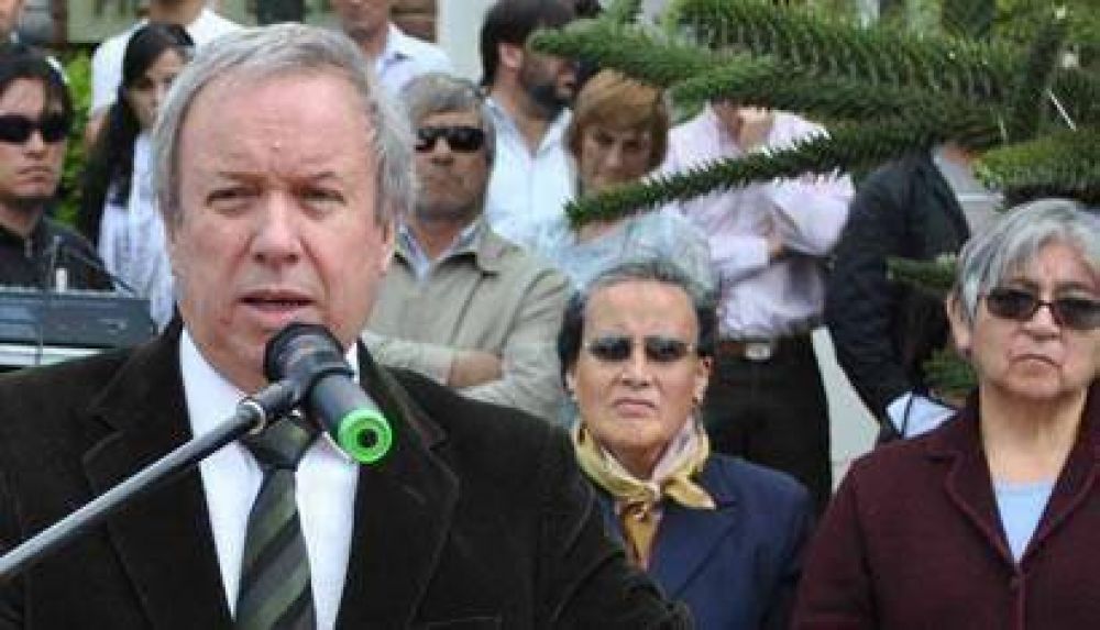 Peralta: Es f�cil desde la demagogia criticar a la Polic�a