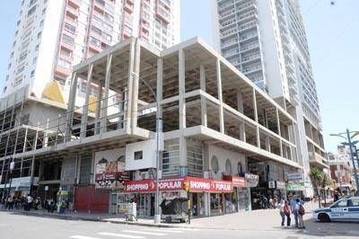 La Municipalidad intim� al Bristol Center por el mal estado del edificio