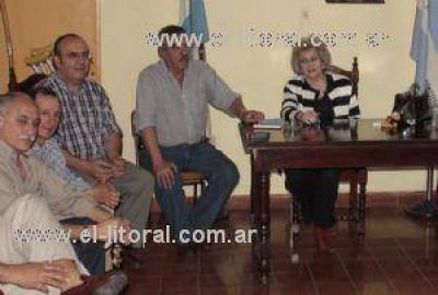 M�s liberales se distancian de las cr�ticas de Josefina al radicalismo