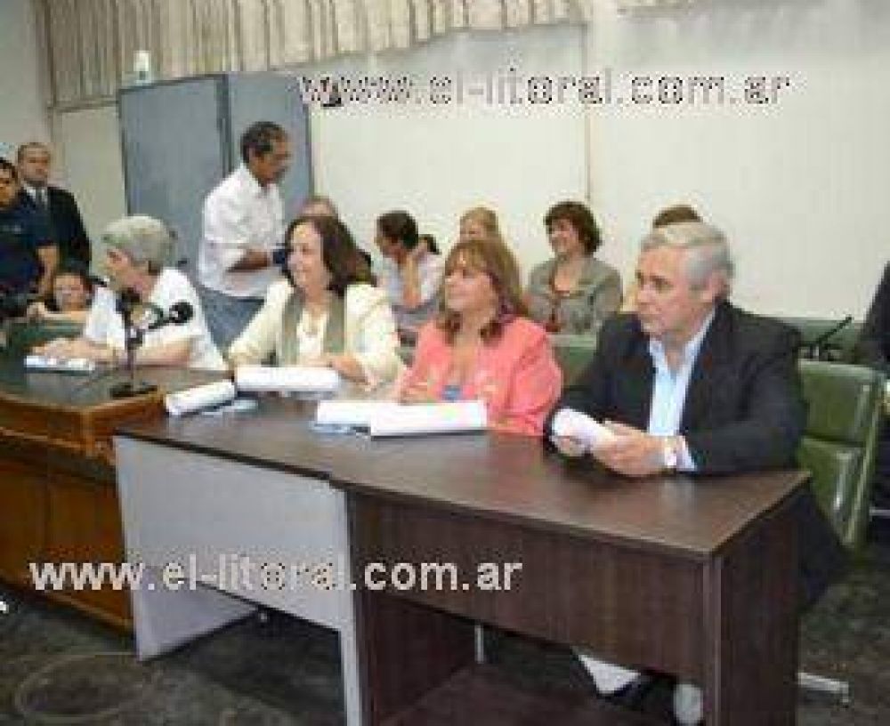 Arremetida del PJ por nuevos municipios y Coparticipaci�n