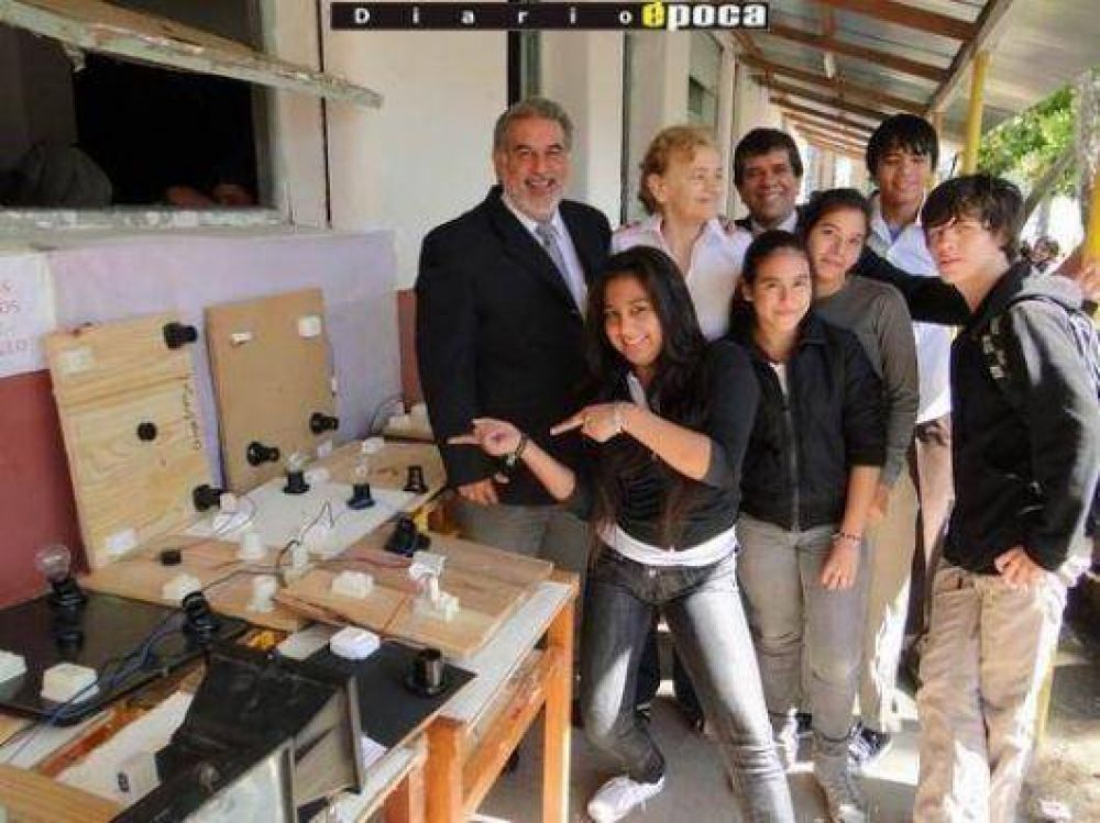La educaci�n t�cnica llega a 15 mil alumnos