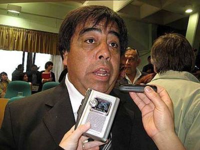 �No debemos tener miedo a debatir y consensuar�