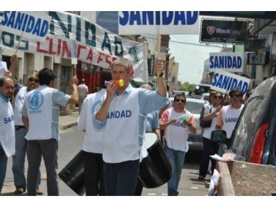 Contin�a el conflicto por los despedidos en la Cooperativa Farmac�utica