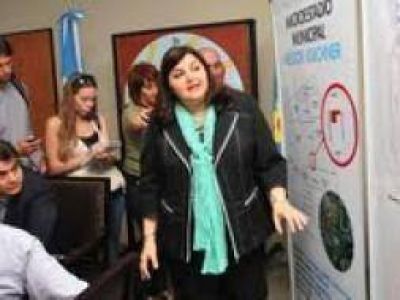 Quilmes: Intendente Guti�rrez present� el Microestadio Municipal N�stor Kirchner