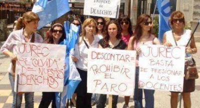 Docentes privados repudiaron a Junta Cat�lica por descontar d�as de paro