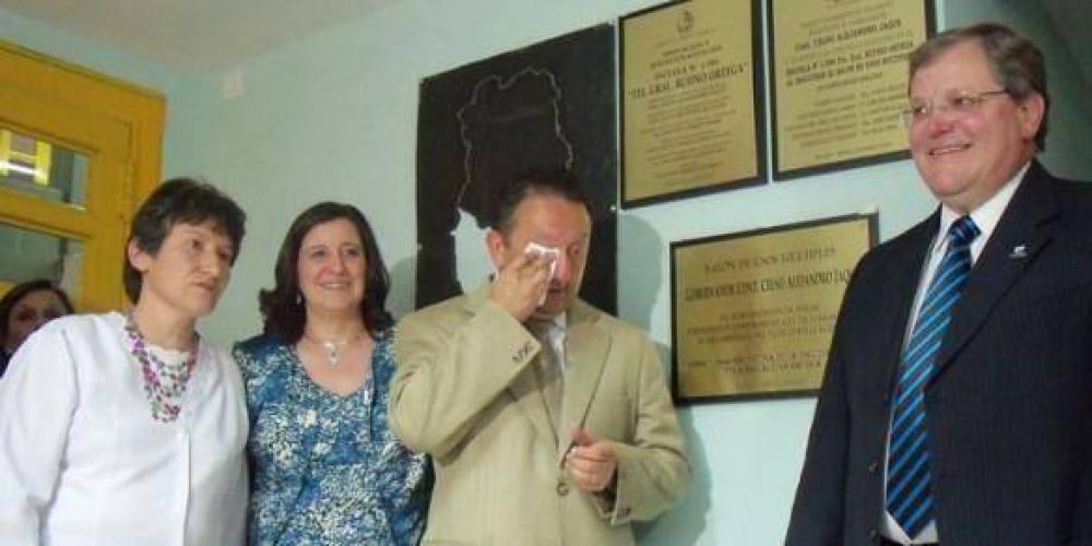 Per�odo de homenajes: Jaque, sorprendido, llor� al inaugurar en Malarg�e una obra con su nombre