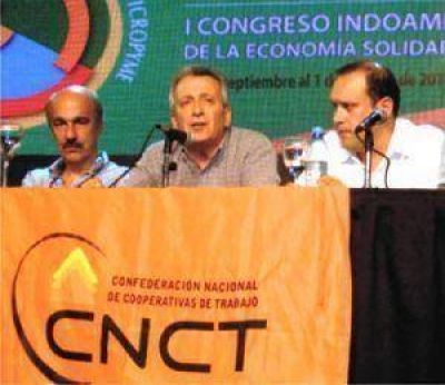 Florencio Varela qued� al frente de las cooperativas del pa�s tras la renovaci�n de autoridades de la CNCT