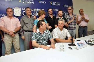 Baratti present� a sus principales colaboradores