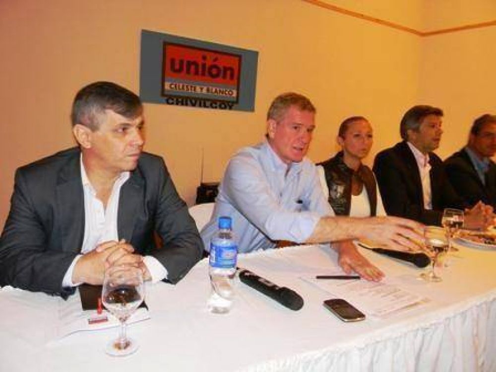De Narv�ez presidi� en Chivilcoy un plenario de su espacio pol�tico 