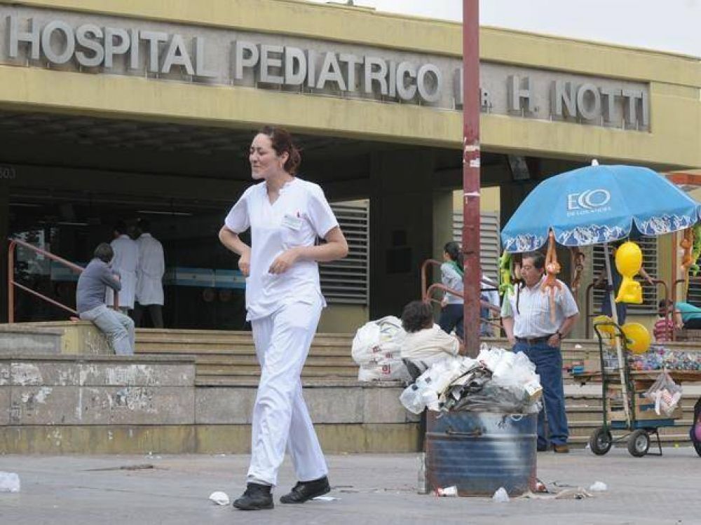 El Notti contrat� una empresa de limpieza para soportar un paro de empleados
