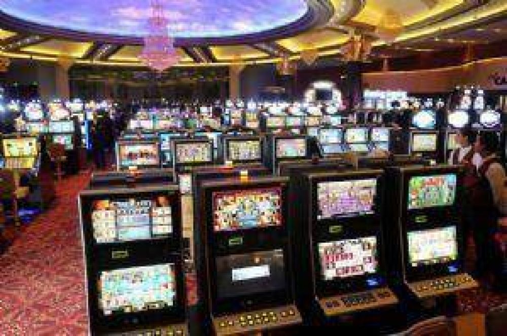 Quieren cobrar entrada en los casinos para hacer salas de 4