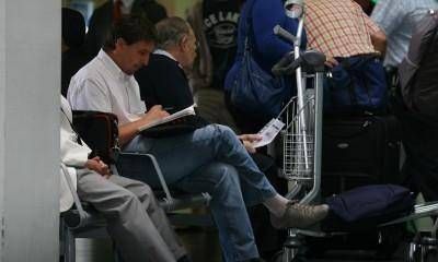 Malestar en Mendoza por las demoras de los vuelos de Aerol�neas Argentinas