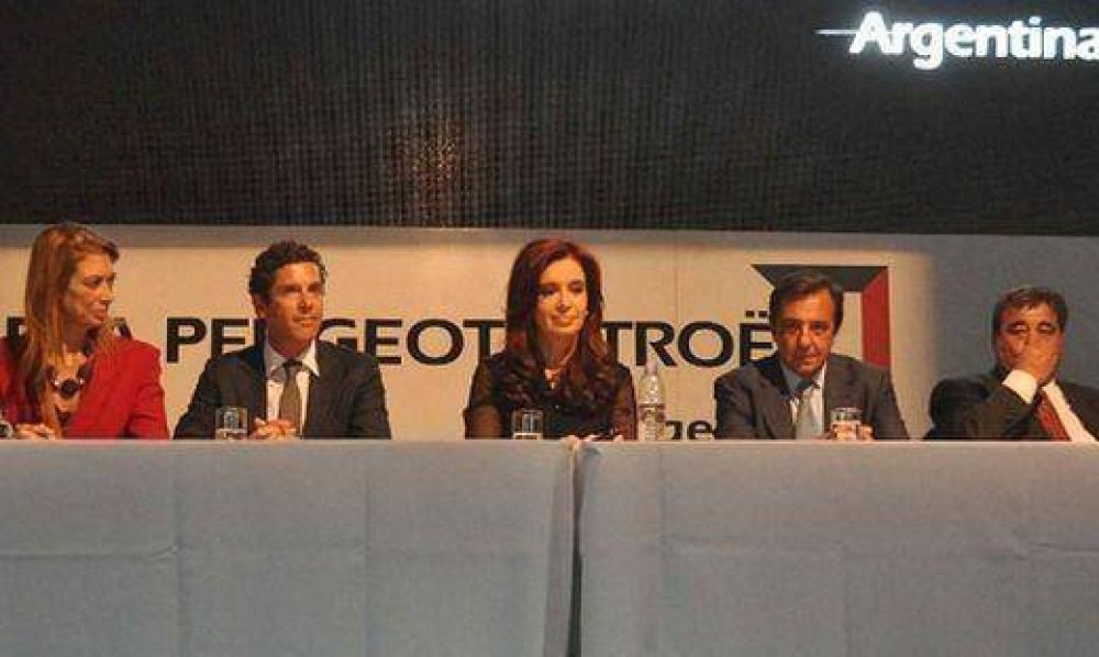 Cristina Kirchner visit� la planta de Peugeot en Villa Bosch