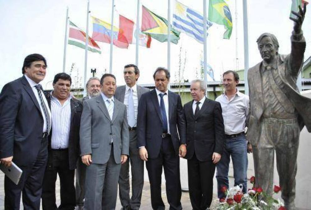 En el documento final destacaron la figura de Nestor Kirchner