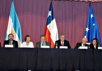 R�os reclam� dar prioridad a la problem�tica de conectividad con el Continente