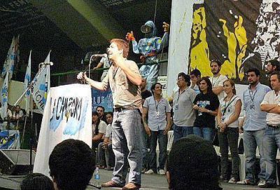 �La juventud en los pa�ses del primer mundo est� indignada, pero en Argentina est� de fiesta�