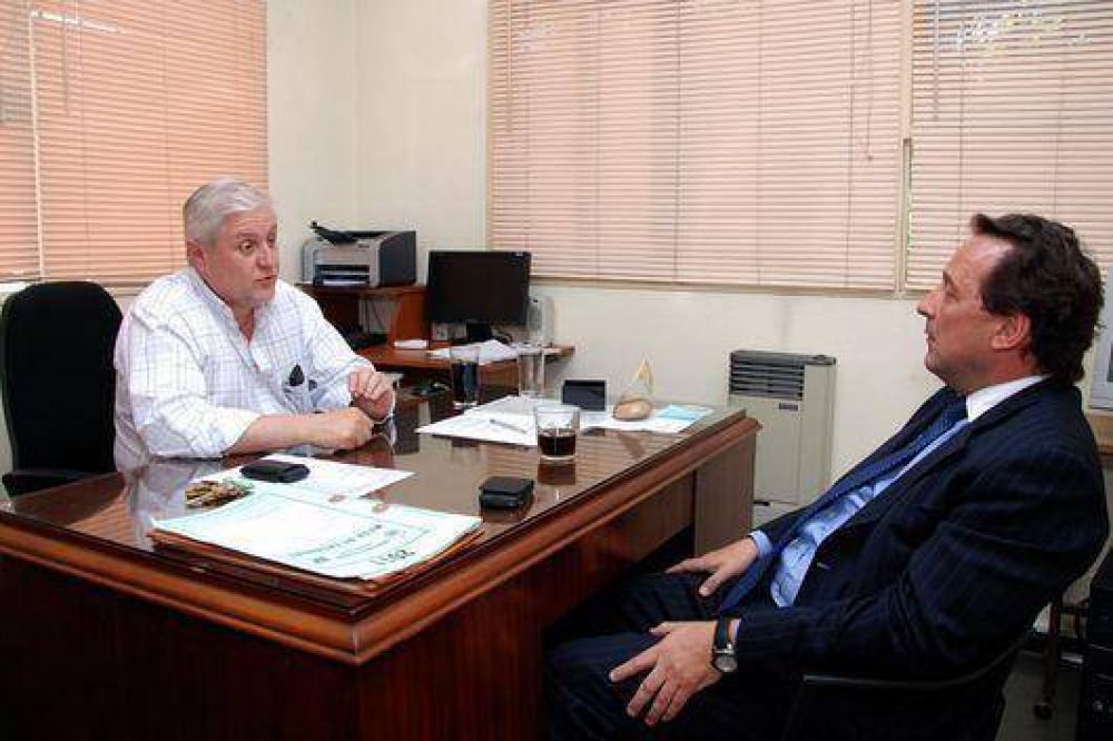 Visita inesperada de Santero a Lissarrague en San Fernando