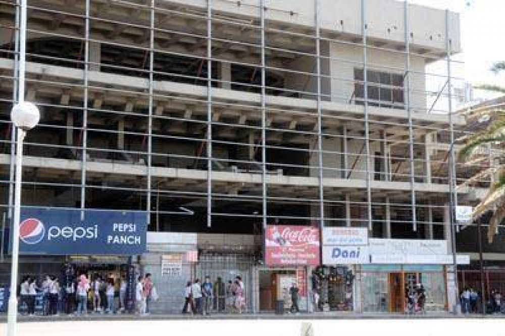 Una larga historia de intentos por mejorar la est�tica del Bristol Center