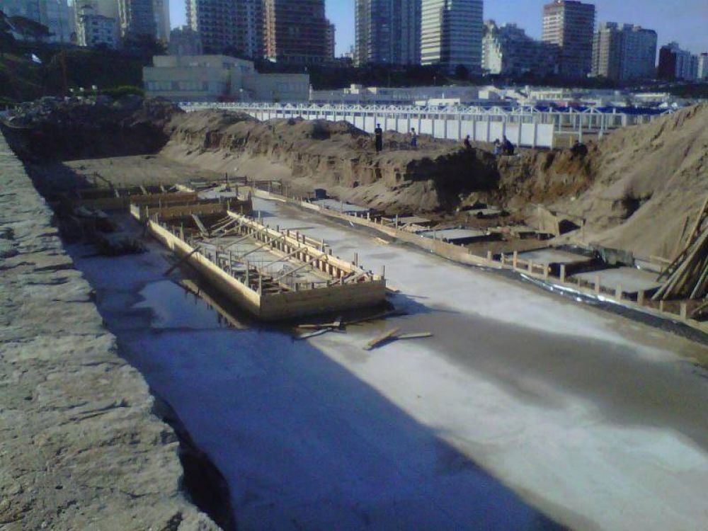 Malestar por la privatizaci�n de espacios p�blicos en Playa Grande