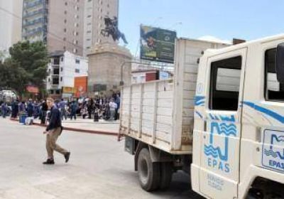 Trabajadores del EPAS bloquearon el tr�nsito 