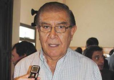 Petroleros reclaman suba en el b�sico y en la zona 