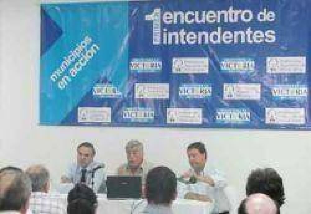  Soria y Pichetto buscan alinear a los intendentes en un mismo objetivo: que R�o Negro crezca