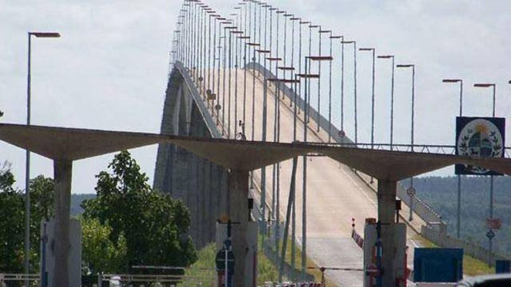 Sindicalistas uruguayos cortar�n el puente Gualeguaych�-Fray Bentos	