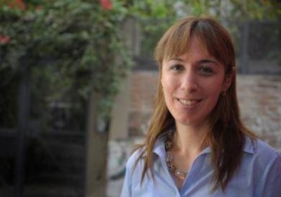 Vidal: 'Ni la transferencia de un auto se hace en 20 d�as'