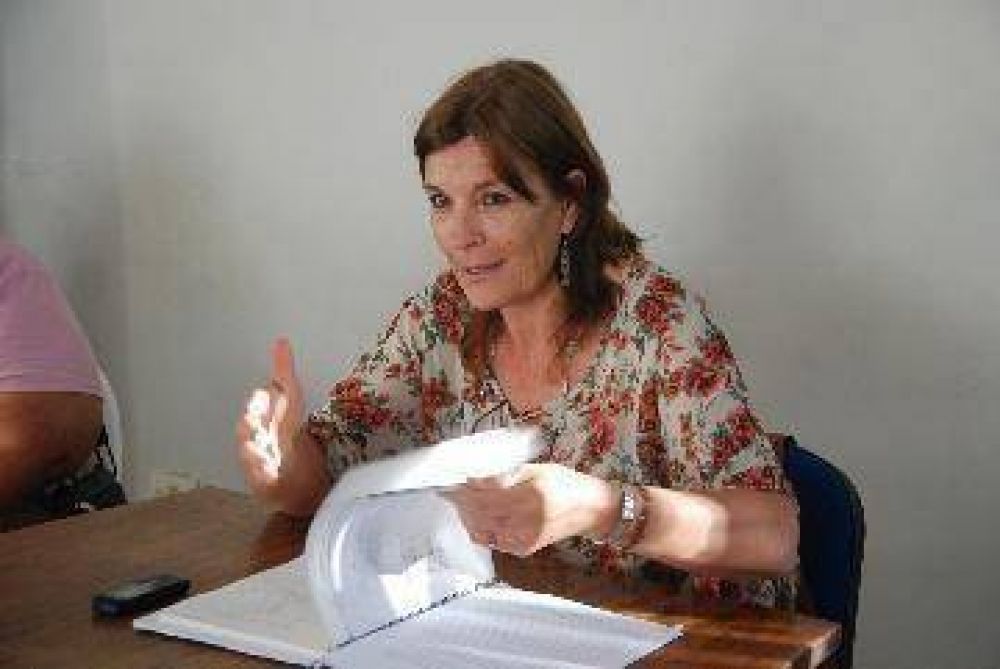 Saiz "no ten�a facultades" para pactar con China
