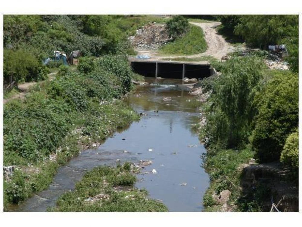 La provincia licit� el entubamiento del arroyo Anto�ico de Paran�