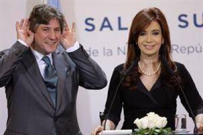 Cristina y casi todo el gobierno se bajaron de los subsidios