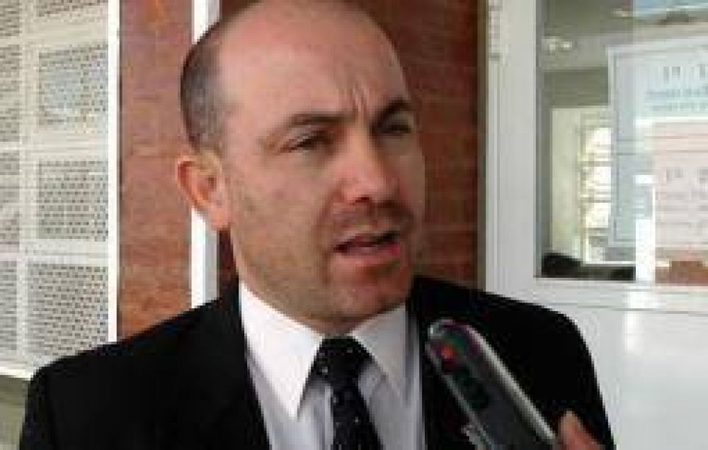 Alberto Andalor qued� al frente de la Secretar�a de Deportes