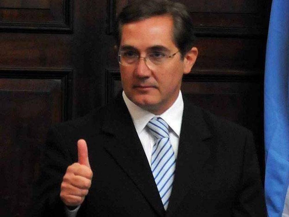 Tan�s retuvo la presidencia en Diputados y los "Azules" dominan ambas c�maras