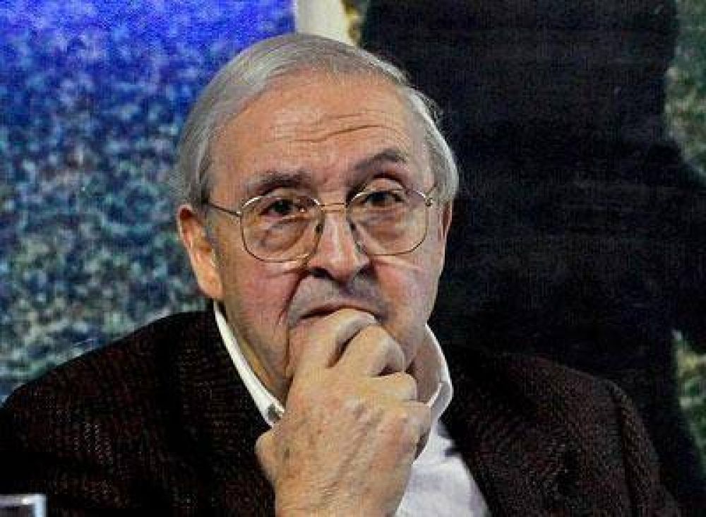 La APE lamenta la "censura" al libro de Juan Carlos Mart�nez en la CPE