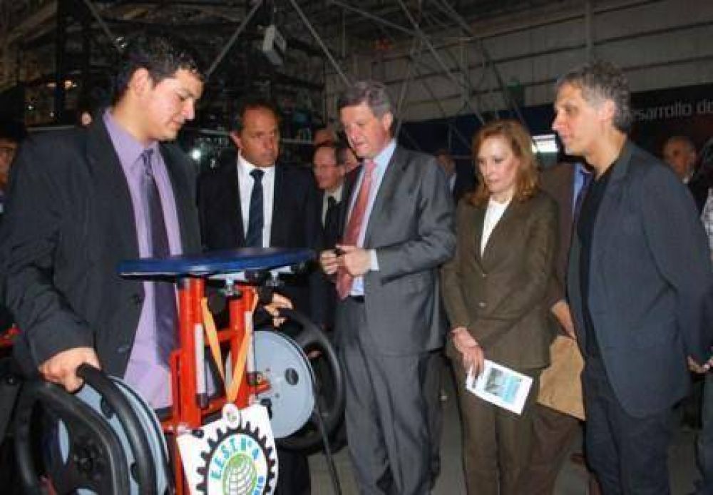 Scioli: �Fortalecer las escuelas t�cnicas es un pilar fundamental en nuestra gesti�n�