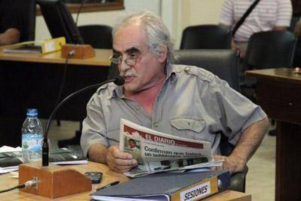 �Chango Mas va hacer lo que se le d� la gana�, advirti� el concejal Tineo