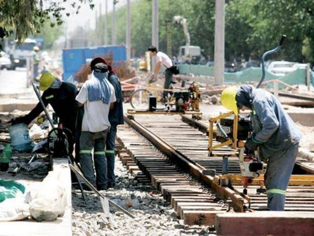 Prometieron que el Metrotranv�a estar� circulando a pleno cuando comiencen las clases