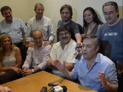 Cobos adelant� que les tomar� juramento a Cristina y Boudou el 10 de diciembre