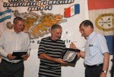 Binner asisti� a una cena con ex combatientes de Malvinas
