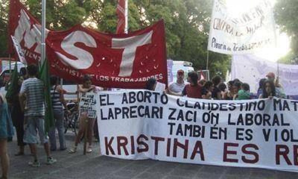 "La Marcha de las Putas" cop� el microcentro mendocino