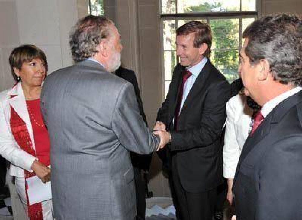 Bahillo destac� la misi�n comercial a Chile y la potencialidad de la ciudad en el Mercosur