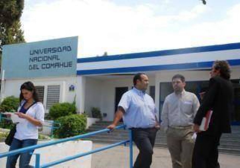Egresar�n 1.214 estudiantes de la UNCo en 2011 
