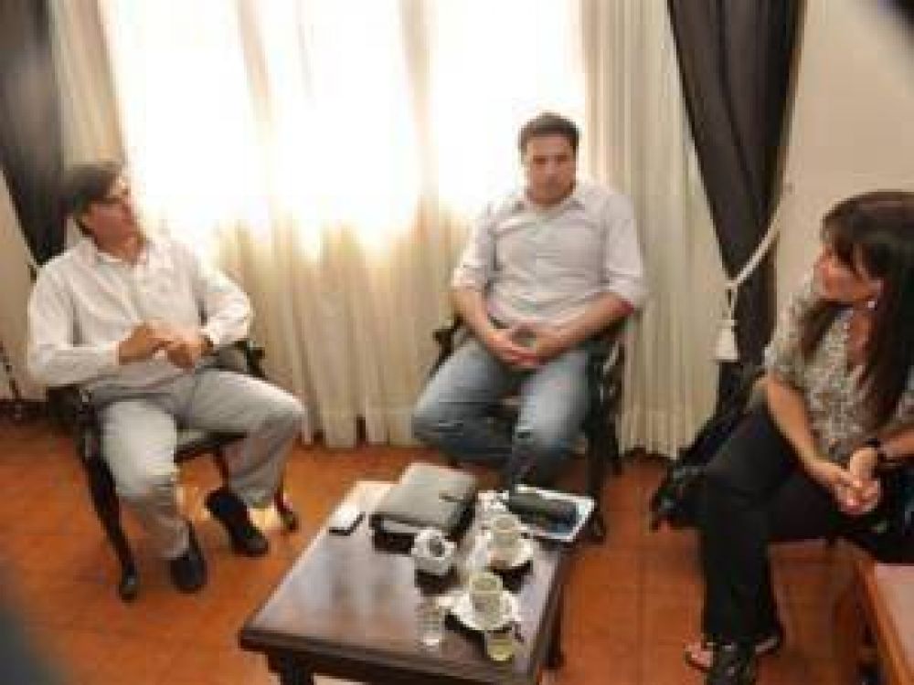 Merlo: Petrino y Guardia comenzaron el proceso para el cambio de gesti�n