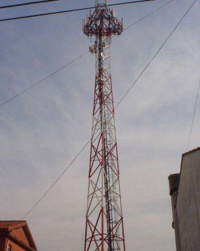 Antenas de telefon�a celular Despierta curiosidad lo que aparece como un cambio de temperamento oficial