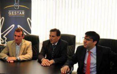 P�rez busca ayuda para cubrir el "rojo"