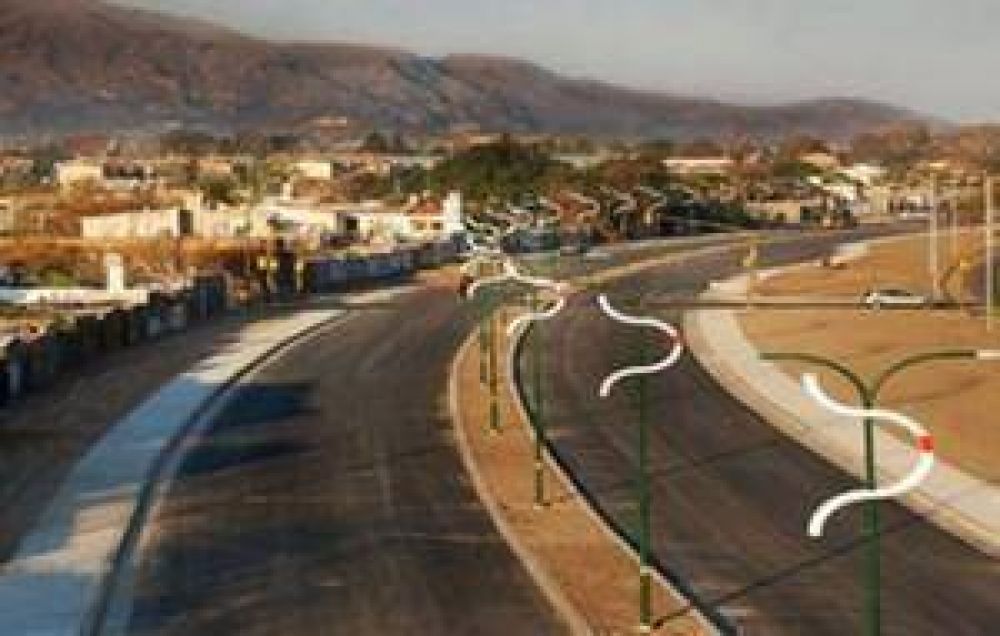  Corredor Vial: el ministro de Obra p�blica dio detalles de las obras que se reanudaron